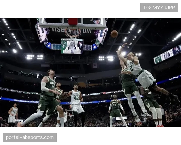 凯尔特人121-110击败勇士，布朗斩获赛季第三次三双